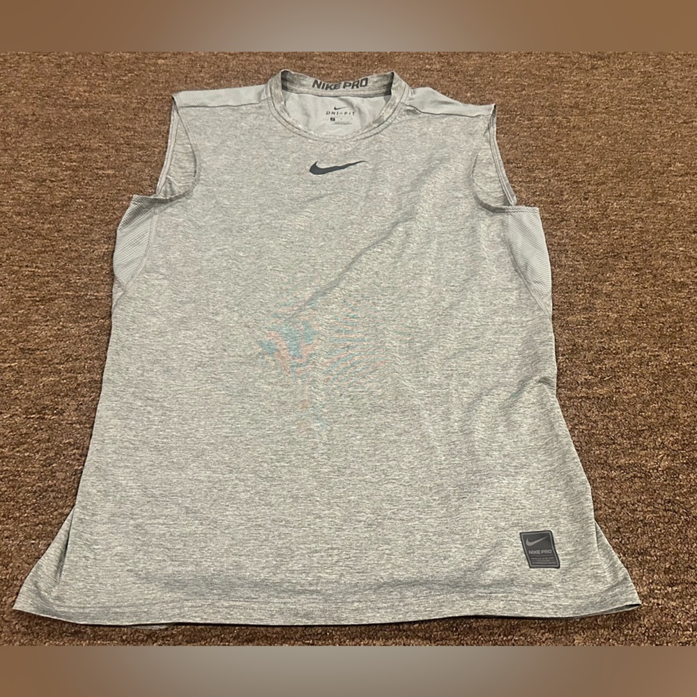 EUC! Nike Pro Dri-FIT Gray Top Mens M athletic active fitness muscle T tank gym